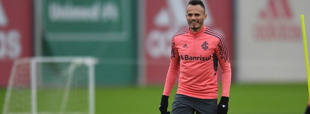 “Podíamos ter até feito mais gols”, afirma Renê