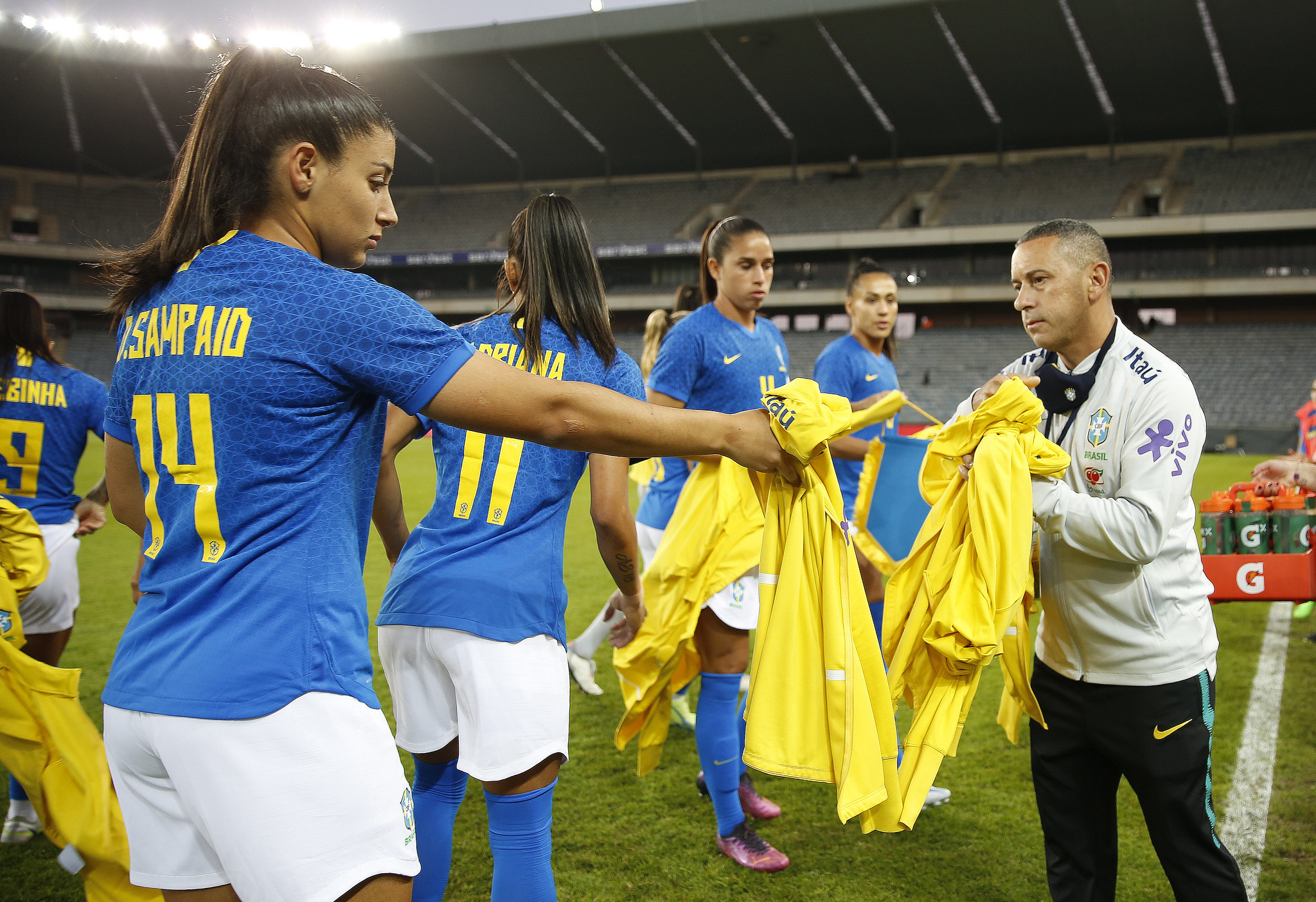 Pia Sundhage convoca duas jogadoras do Inter para amistosos pela Seleção Brasileira