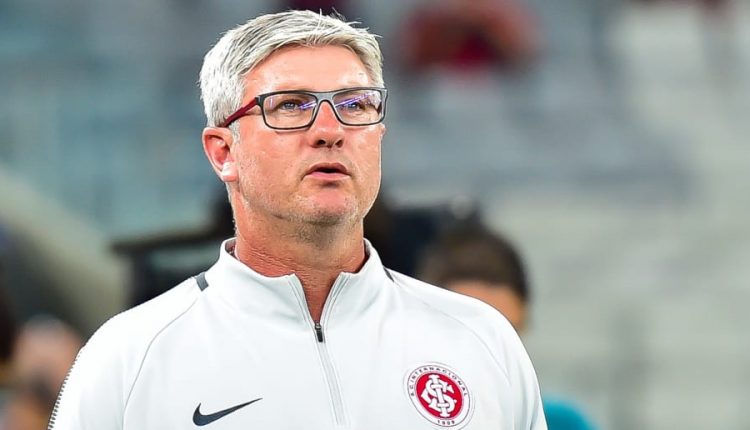 Odair Hellmann relembra passagem pelo Inter
