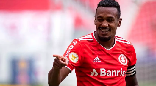 Rádio mineira informa nome pretendido pelo Inter para liberar Edenilson ao Atlético-MG