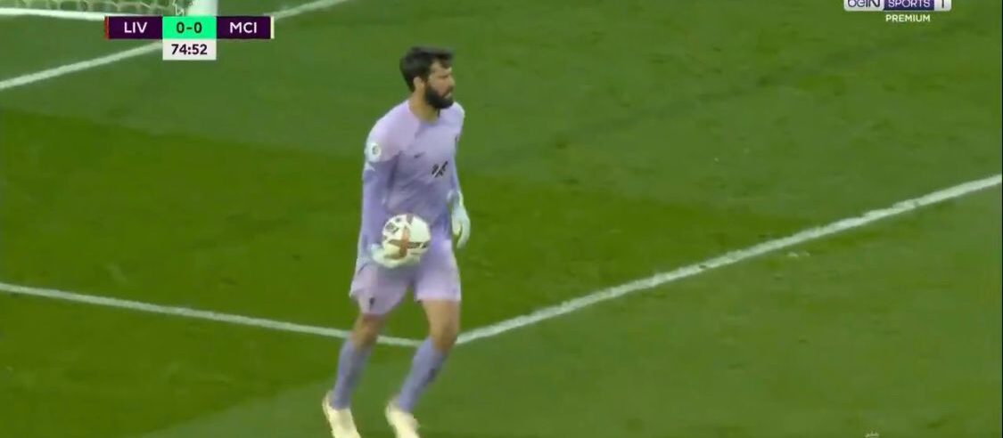 Ex-Inter, Alisson vira protagonista e dá assistência para vitória do Liverpool na Inglaterra