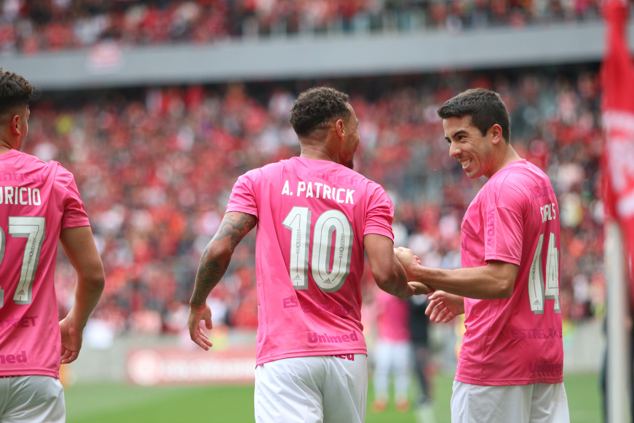 O que disse Carlos de Pena após a vitória do Inter sobre o Goiás