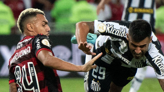 O lance do jogo do Flamengo que causou desconforto em meio aos torcedores do Inter