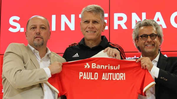 Uma informação importante a respeito da saída de Paulo Autuori