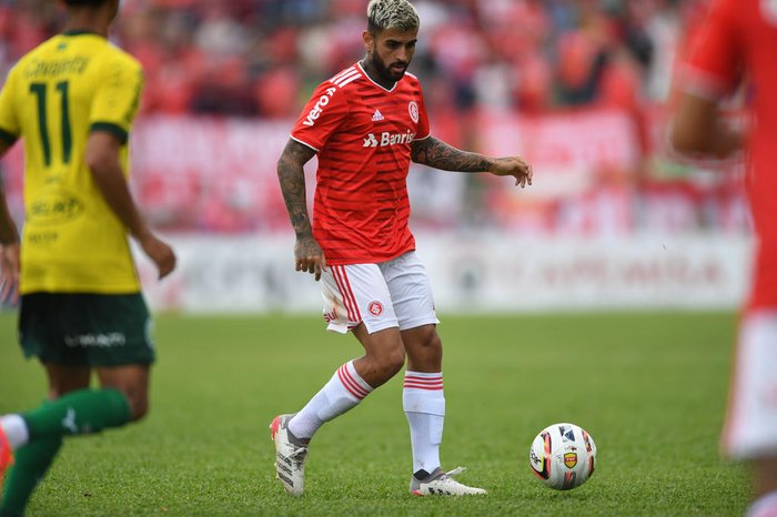 Lesionados voltam a realizar trabalhos com bola no CT Parque Gigante