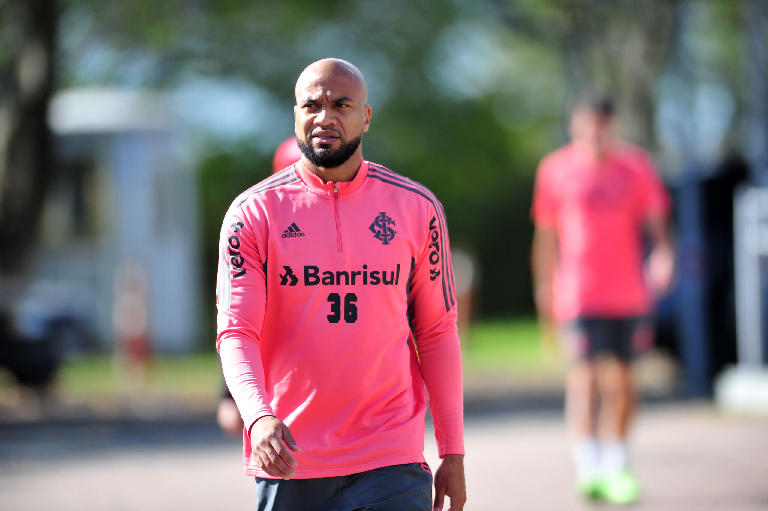 Inter define futuro de Moledo e planejamento para zaga em 2023