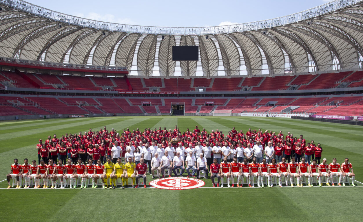Daniel e Edenilson ficam de fora da foto oficial da temporada