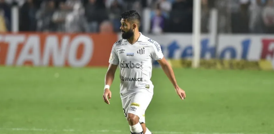 Fortaleza mira contratação de jogador do Santos que também está na mira do Inter