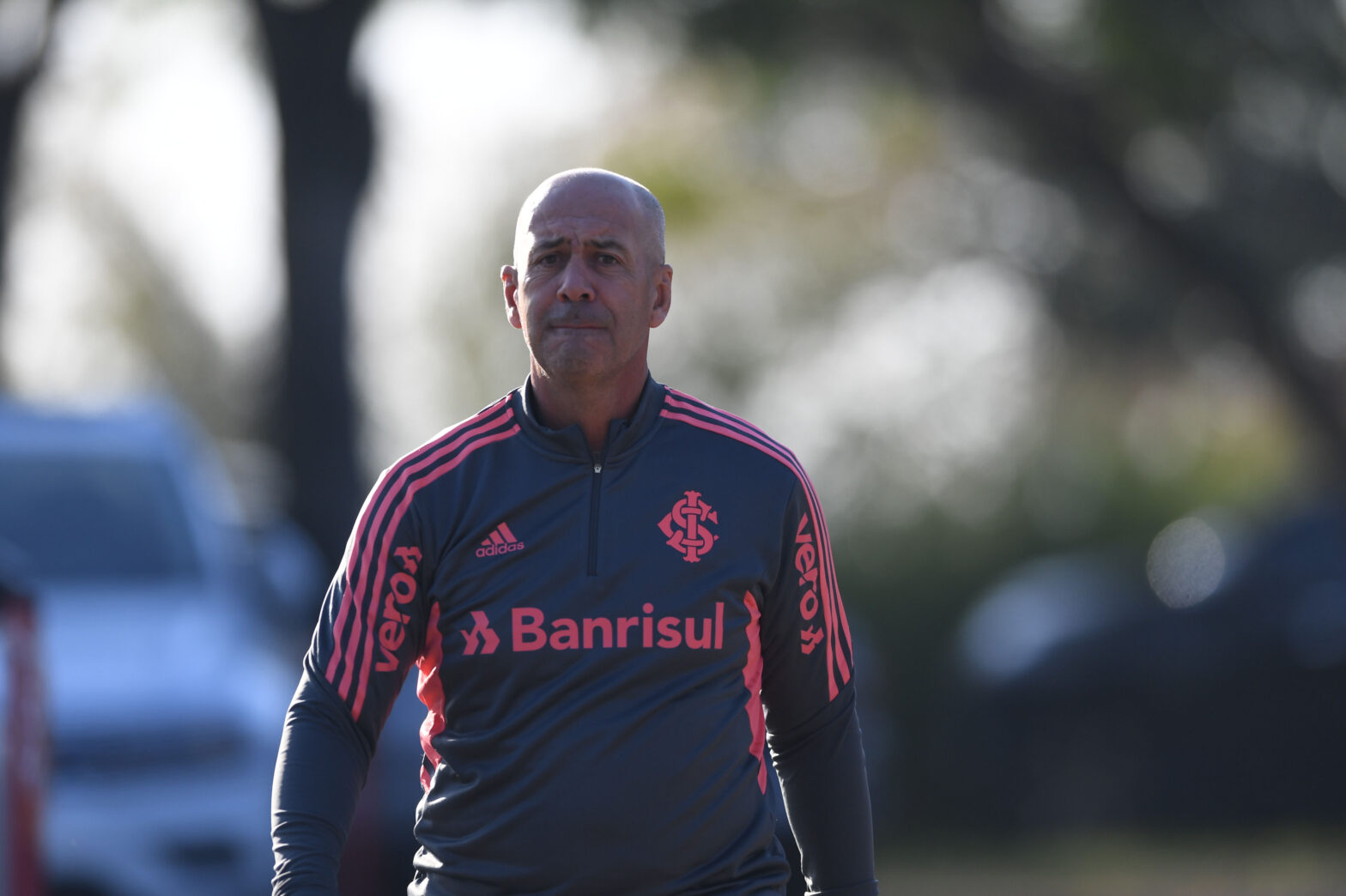 Alessandro Barcellos informa sobre a busca por um preparador físico
