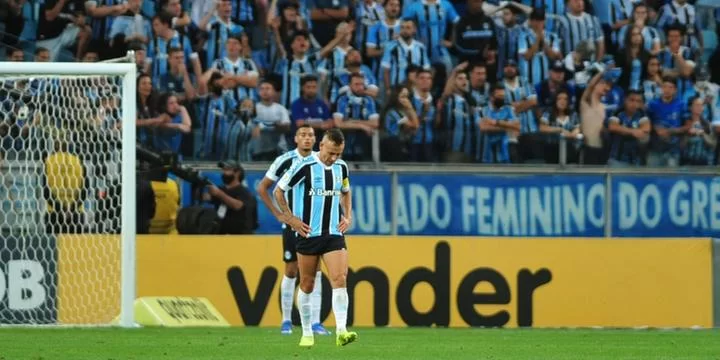 Jogador do Inter ‘promete’ o Grêmio: “2023 tem de novo”
