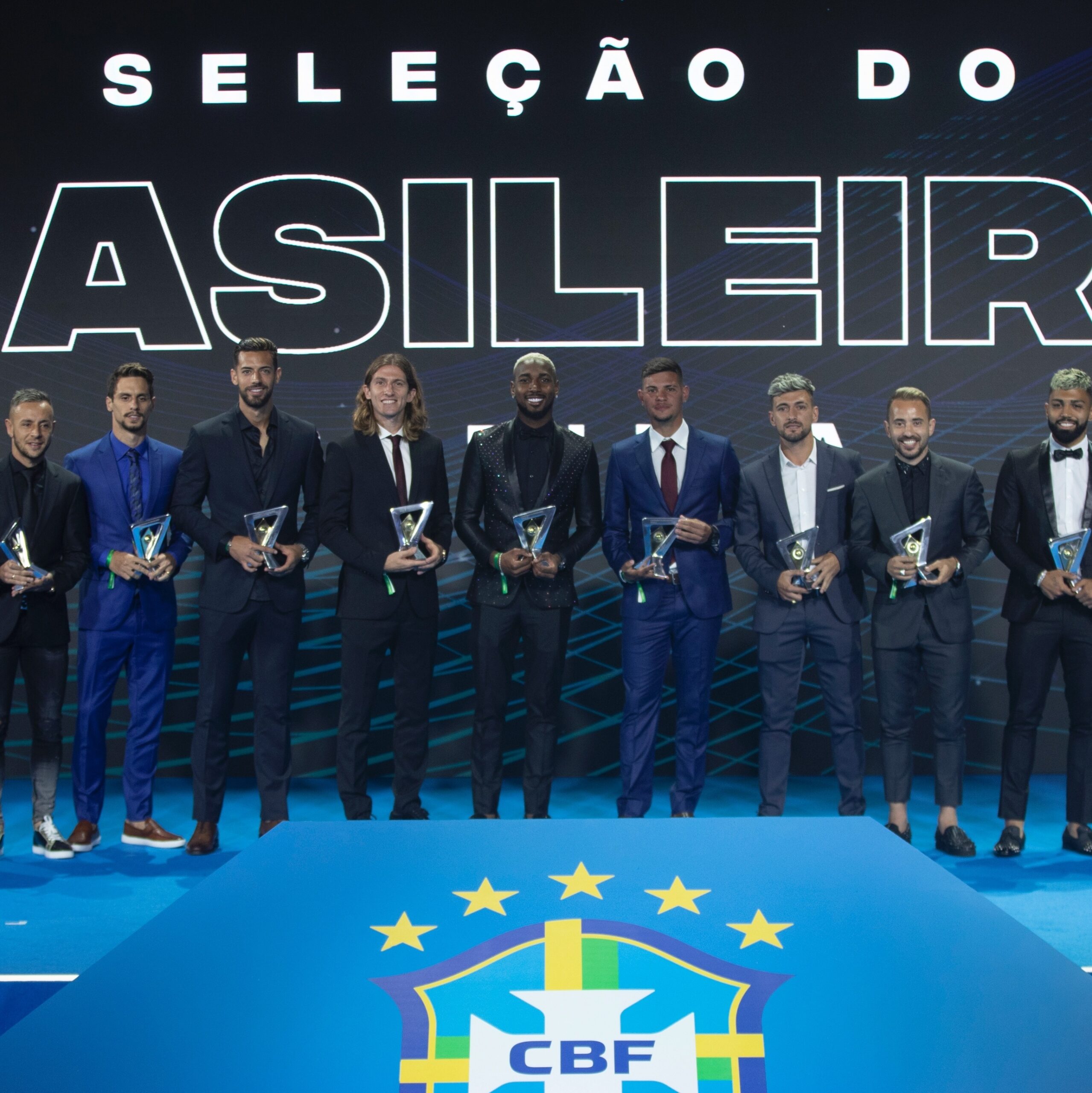 CBF divulga seleção do campeonato e surpreende Colorados