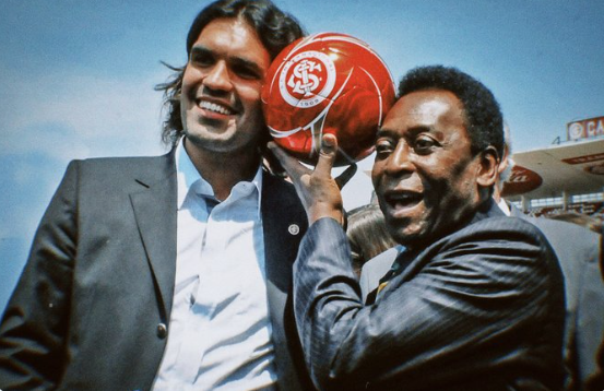 Inter faz post em homenagem a Pelé e emociona Colorados