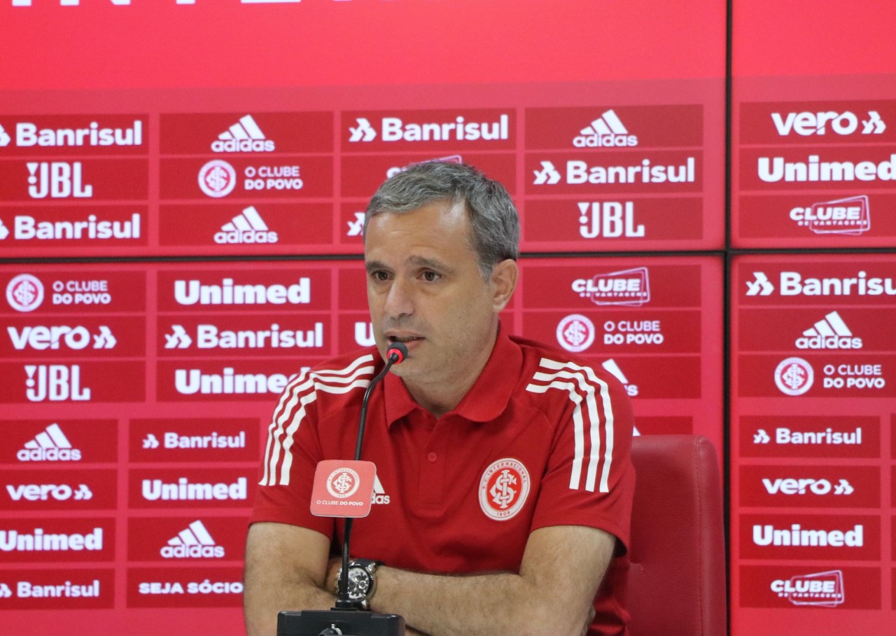 “Autodestruição”; Gustavo Grossi responde acusação de dirigente demitido pelo Inter
