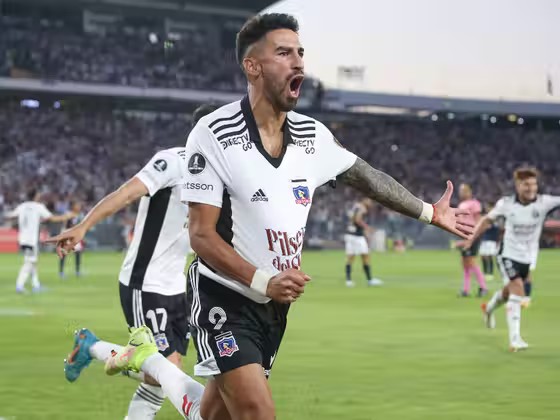 Narrador indica três jogadores para posições fundamentais do Inter