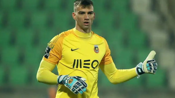 O modelo de negócio que o Lille quer fazer para liberar goleiro que interessa ao Inter