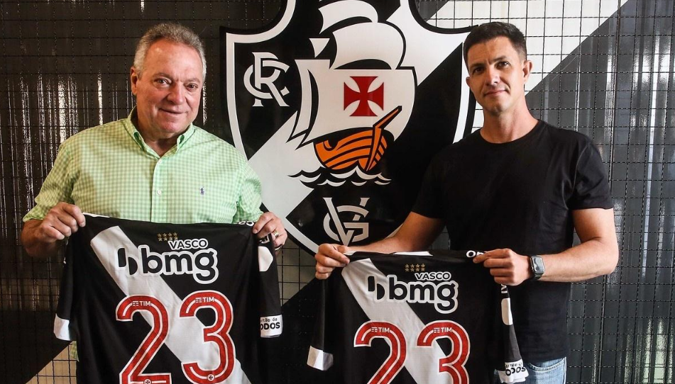 Abel Braga elogia trabalho de Mano Menezes