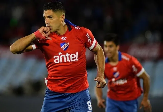 O que diz o presidente do Inter sobre Suárez ter sido oferecido