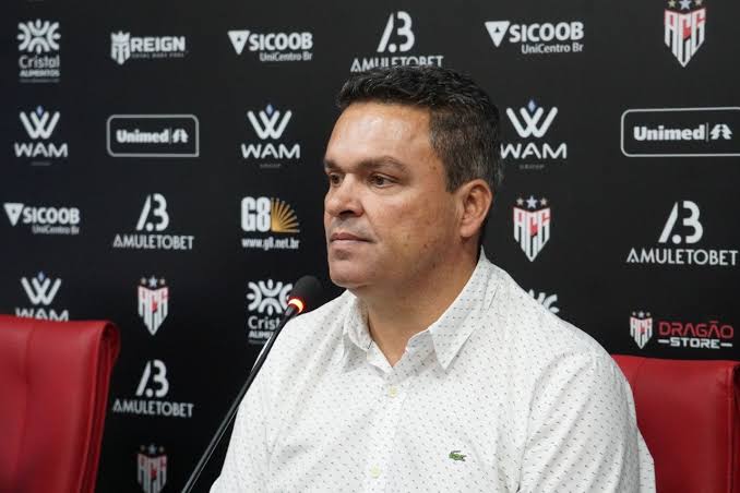 Presidente do Atlético-GO traz informação importante sobre Baralhas