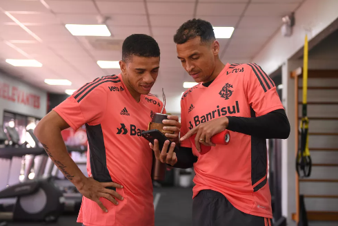 Taison revela cobrança de Alan Patrick para dirigente