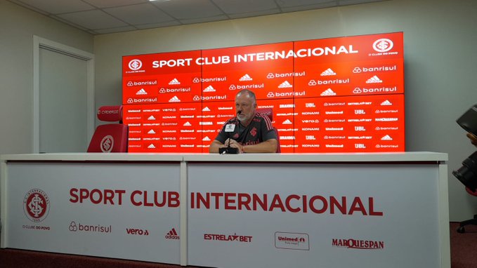 Mano Menezes passa informação importante sobre o novo reforço do Inter