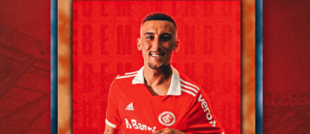 Gabriel Baralhas é apresentado oficialmente: “Muito feliz pelo momento que estou vivendo aqui”