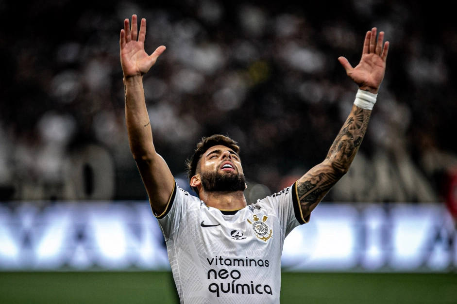 Atacante de gigante brasileiro entra nos planos do Inter após pedido de Ramón Díaz