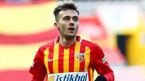 Volante ou meia? Saiba a posição do jogador que o Inter está contratando