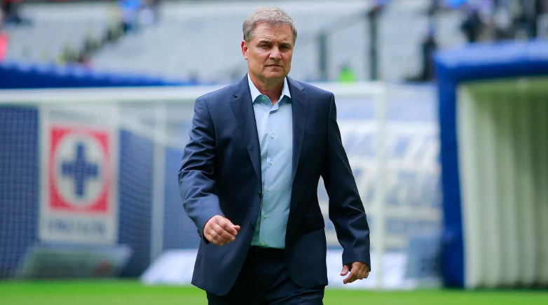Ex-Inter está próximo de ser o novo técnico do Olimpia, diz site paraguaio