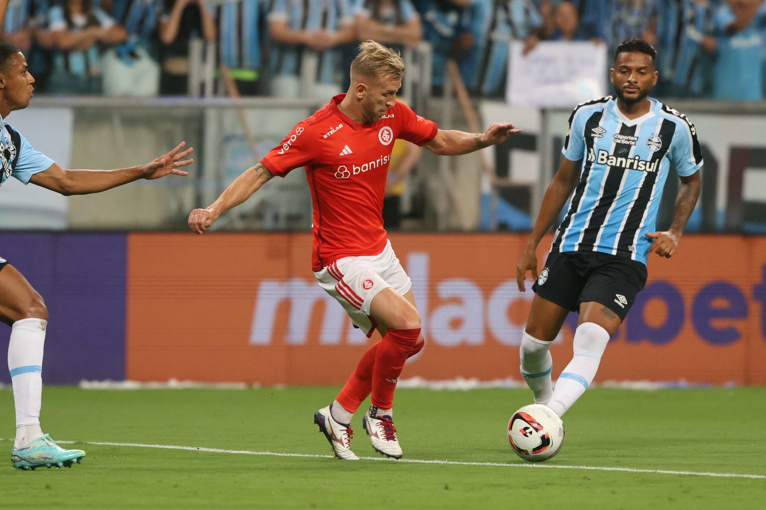 A crítica de Mano Menezes para Pedro Henrique depois do clássico Gre-Nal