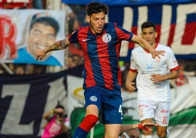 Diretor do San Lorenzo confirma nova investida do Inter por Agustín Martegani