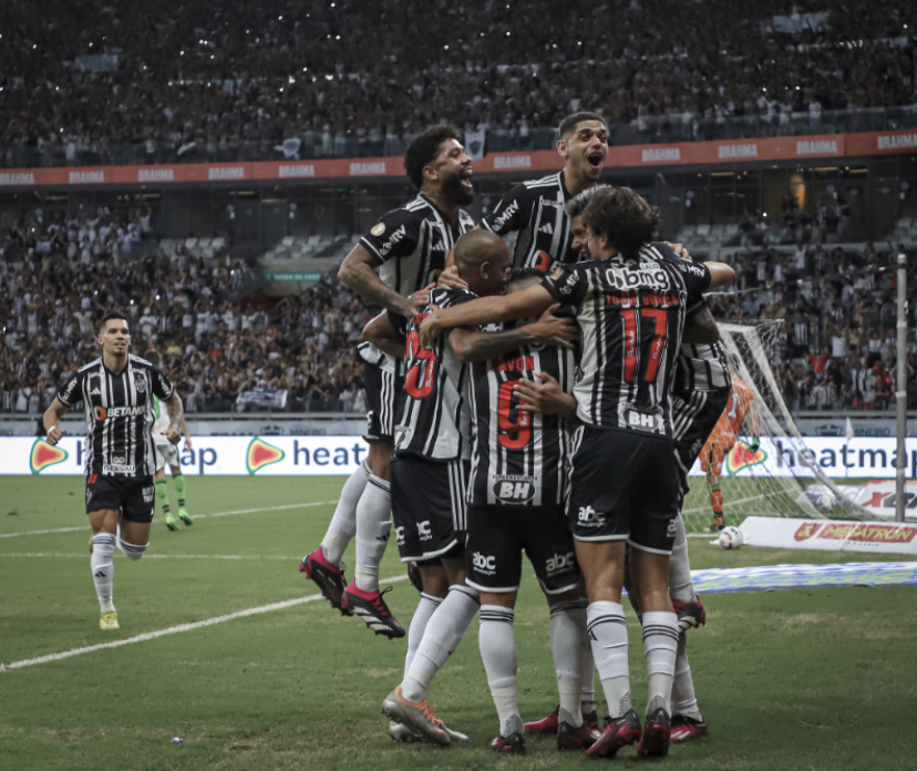 Mensagem subliminar? Os ex-jogadores do Inter que levantaram taça neste final de semana