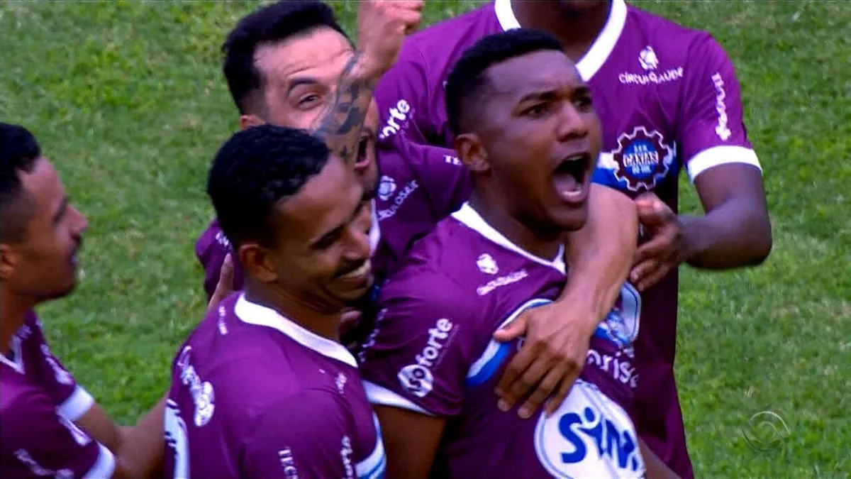 Direção do Caxias revela reunião do Inter por Jean Dias