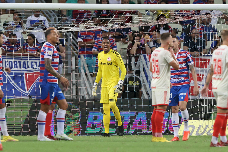 O pedido do goleiro John que não será atendido por Mano Menezes