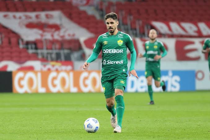 O jogador formado nas categorias de base do Inter que está mudando de time