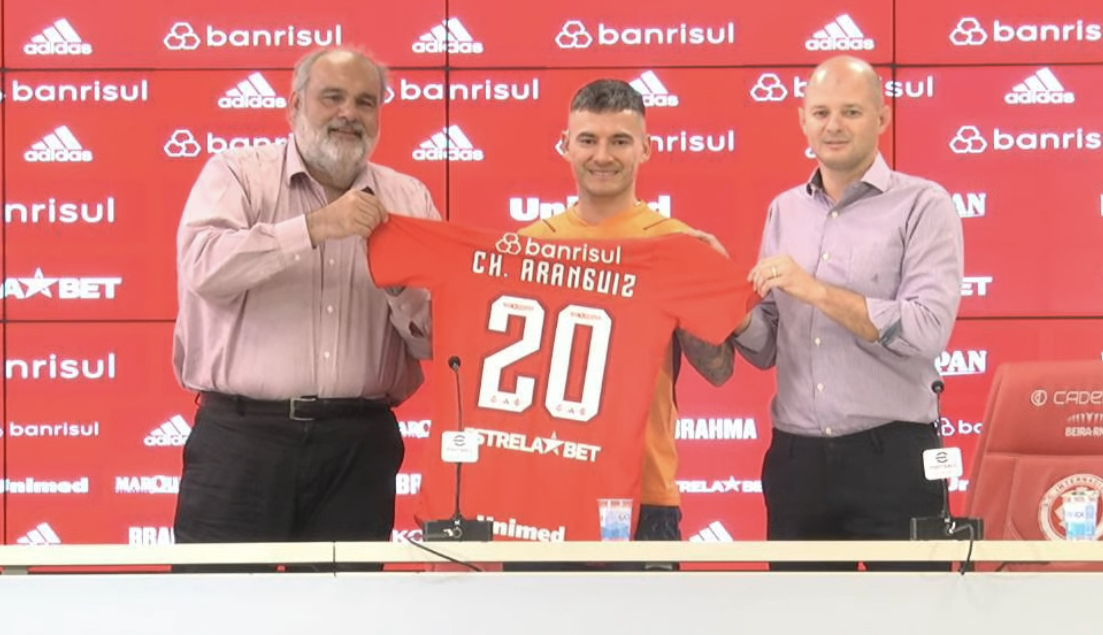 Aránguiz é apresentado pelo Inter e fala quando pode voltar a jogar