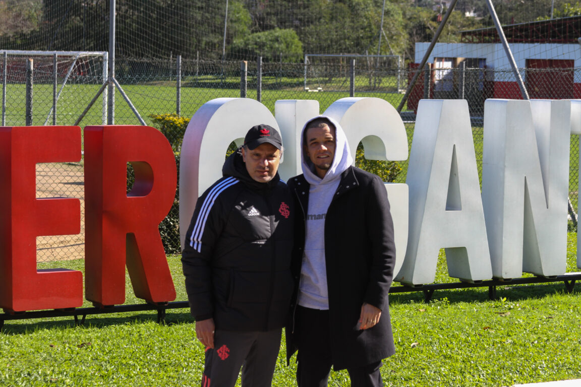 O profissional que teve proposta do Flamengo, mas preferiu ficar no Inter