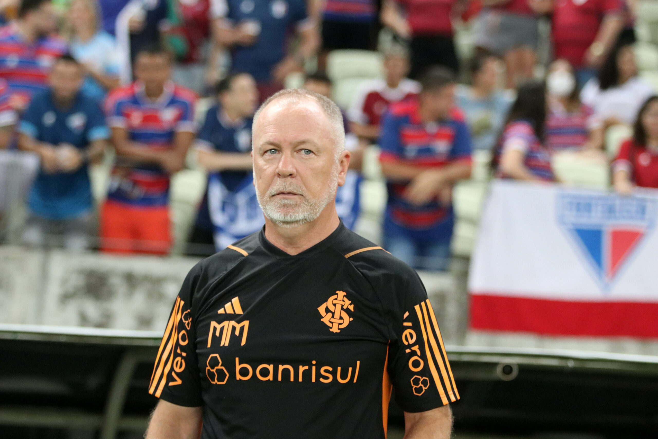 Nova informação sobre o Corinthians ajuda Inter a manter Mano Menezes; saiba mais 