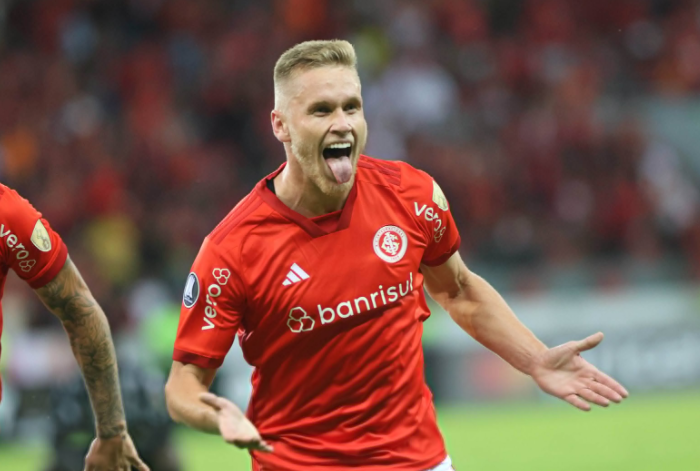 Alemão desabafa sobre sua saída do Inter após ser preterido por reforço