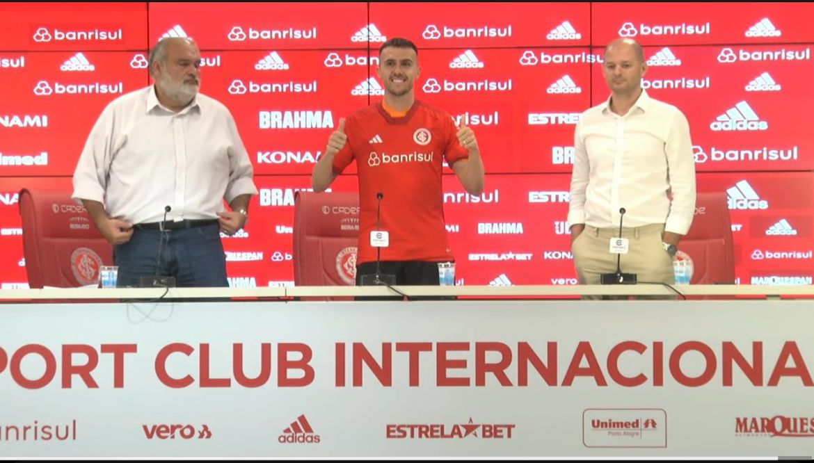 Campanharo detalha posição que jogará no Inter
