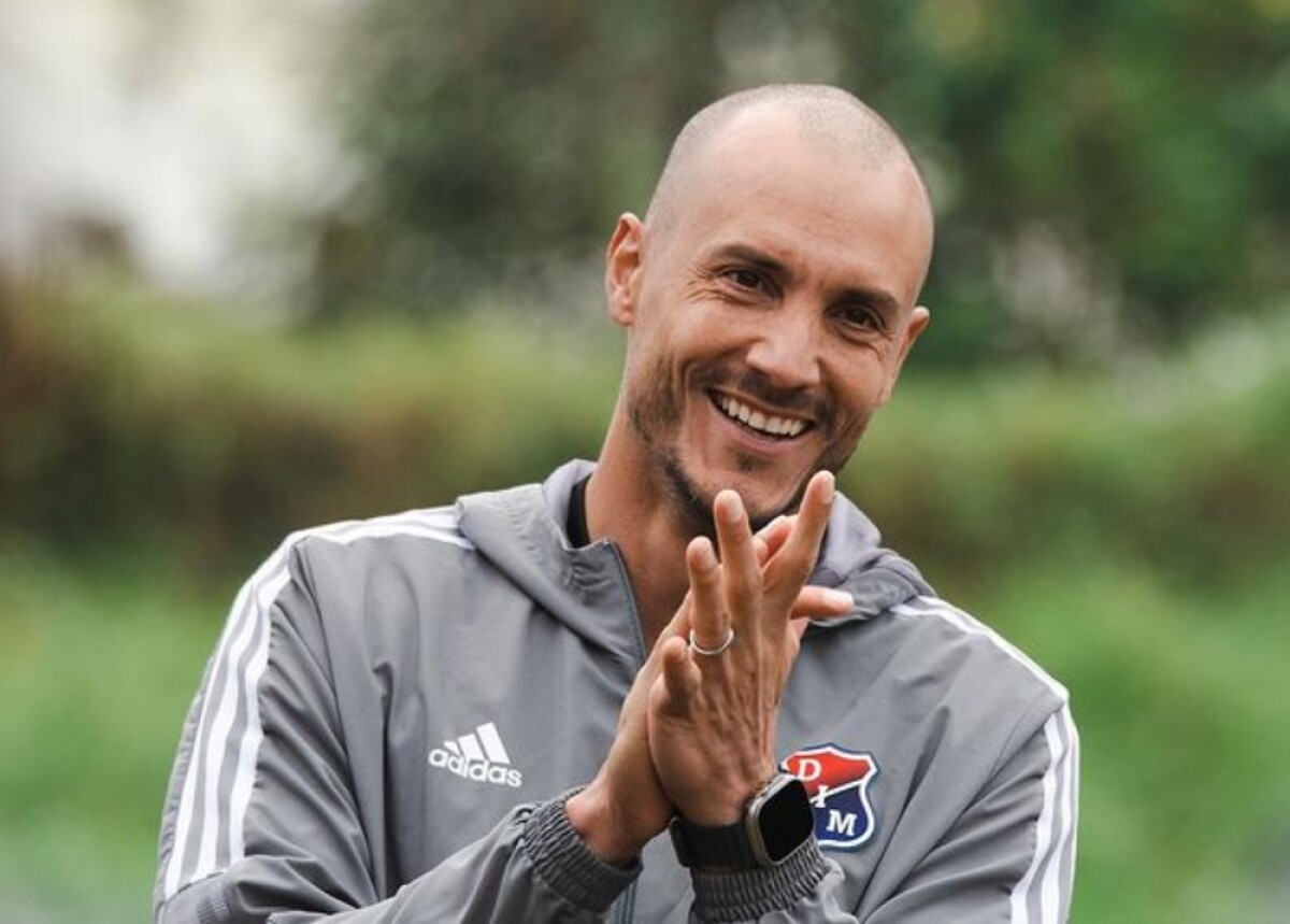 Técnico do Independiente Medellín chega pressionado para enfrentar o Inter