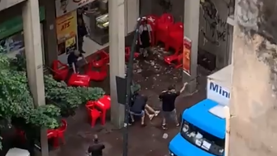Vídeo: Torcedores do Nacional são agredidos em Porto Alegre