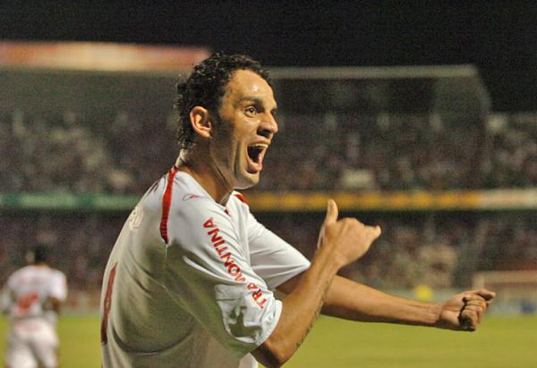 Última virada do Inter por dois gols na Copa do Brasil tinha Magrão em campo