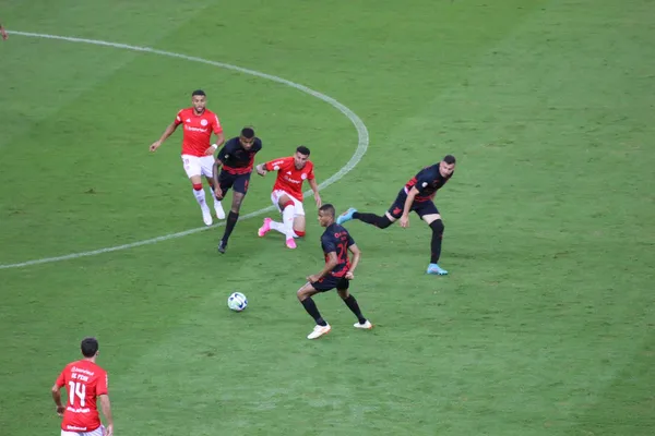Derrota para o Athletico interrompe sequência impressionante do Inter