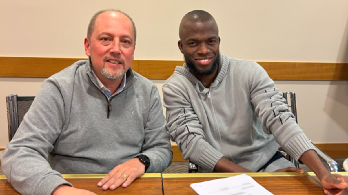 A postagem de Alessandro Barcellos sobre a contratação de Enner Valencia