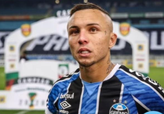 Ex-Inter, Clemer provoca o Grêmio após derrota para o Flamengo