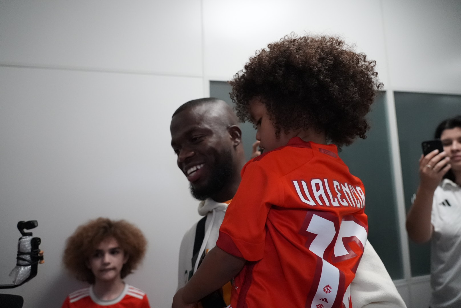 Recepção da torcida para Enner Valencia repercute no Equador