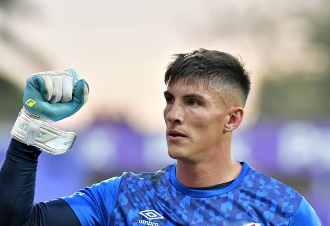 Direção do Inter confirma encaminhamento com Sergio Rochet