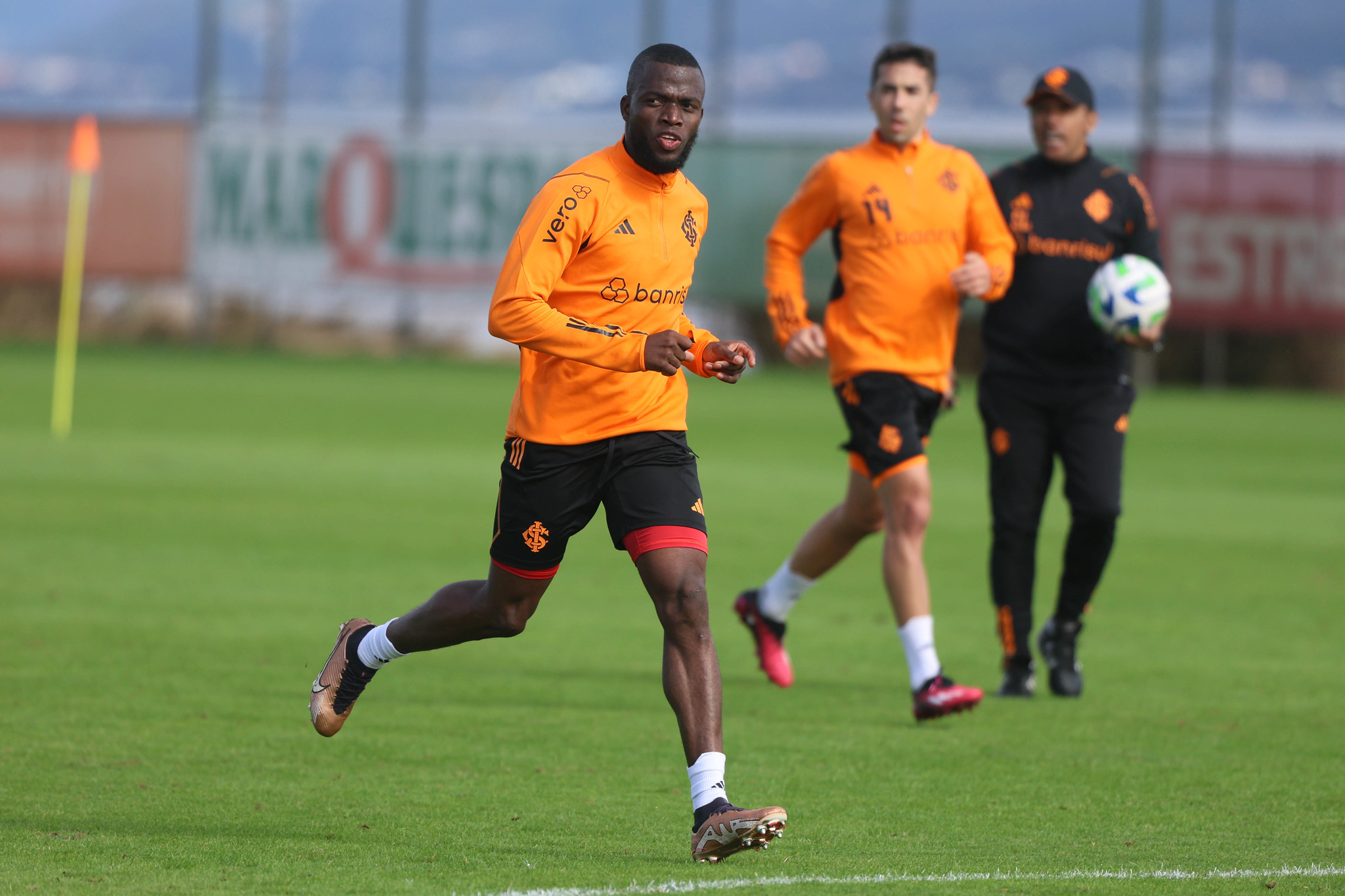 O problema que impede Enner Valencia de treinar normalmente