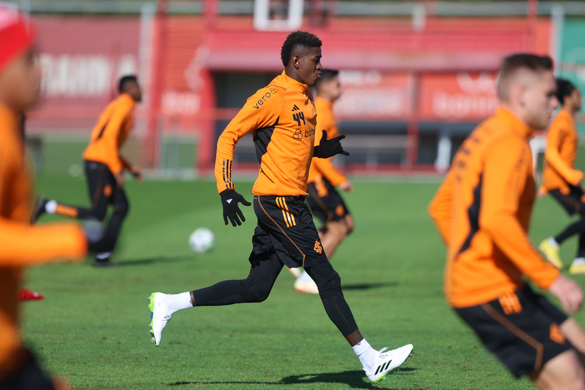 Vitão é ausência no treino do Inter; saiba o motivo