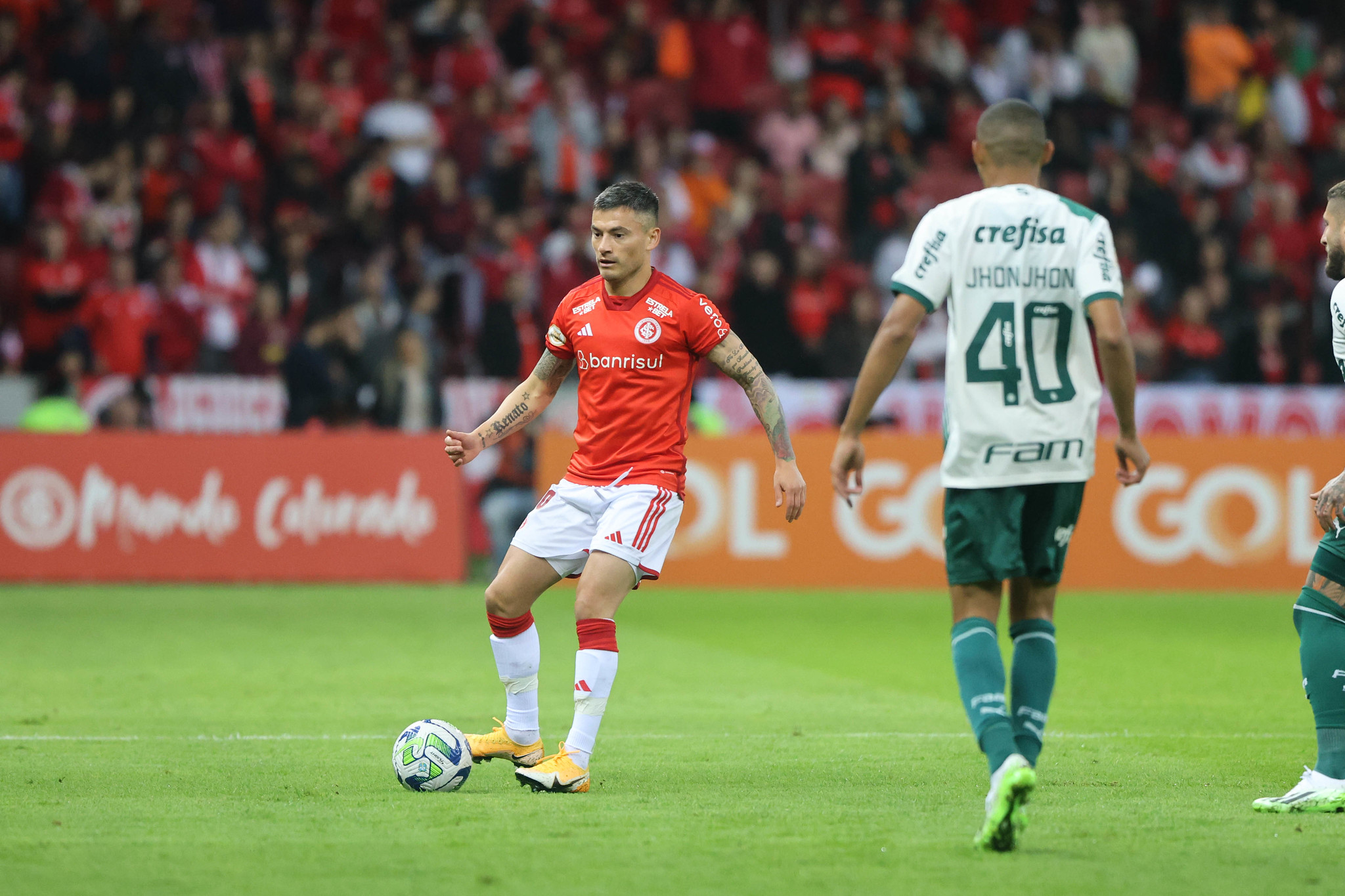 Inter atualiza situações de Gabriel Mercado e Aránguiz